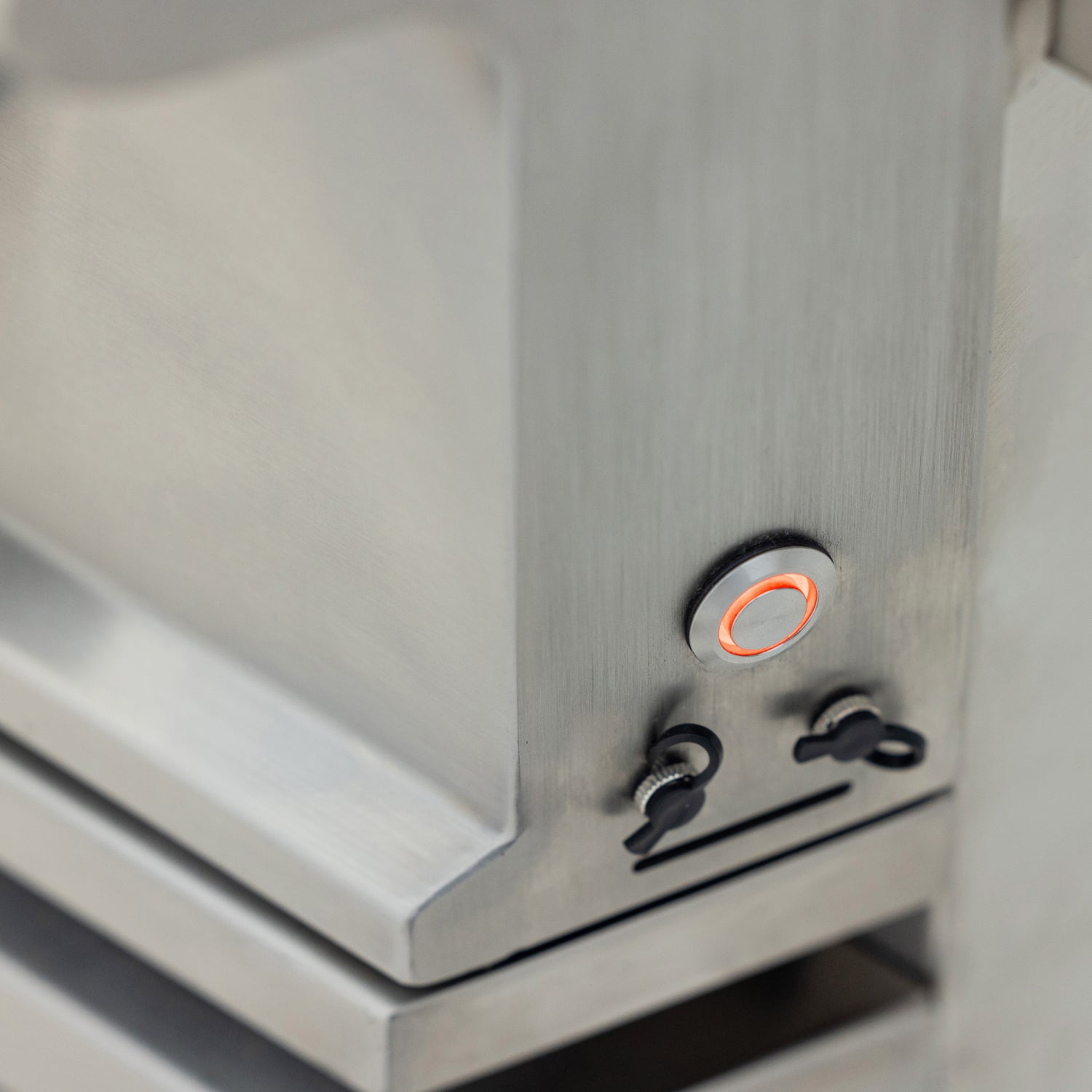 Blaze LTE PRO 40-in 5-Burner Built-In Grill w/ Digital Temperature Screen & Rotisserie