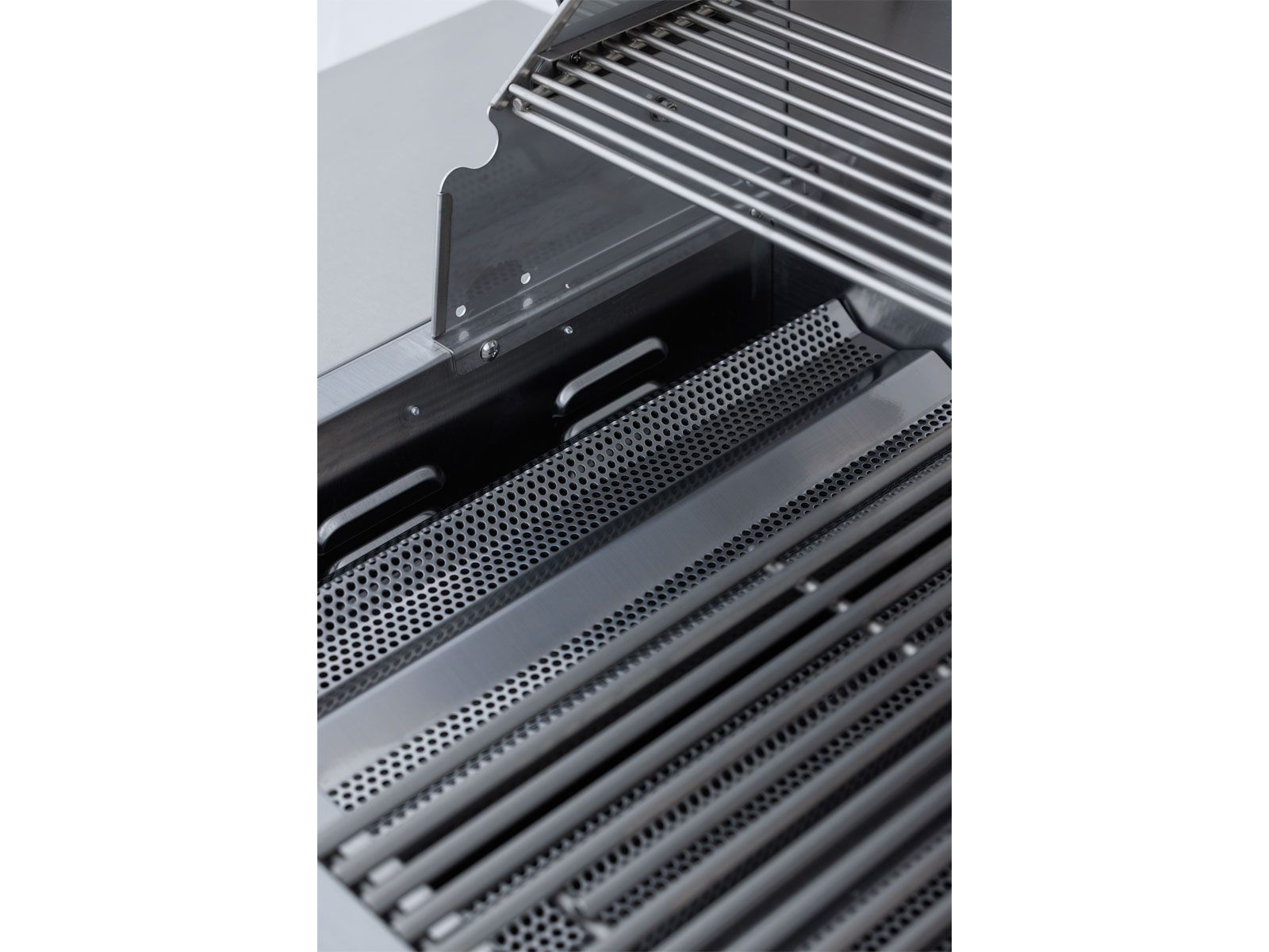 Blaze BCM 32-in 4-Burner Built-In Gas Grill