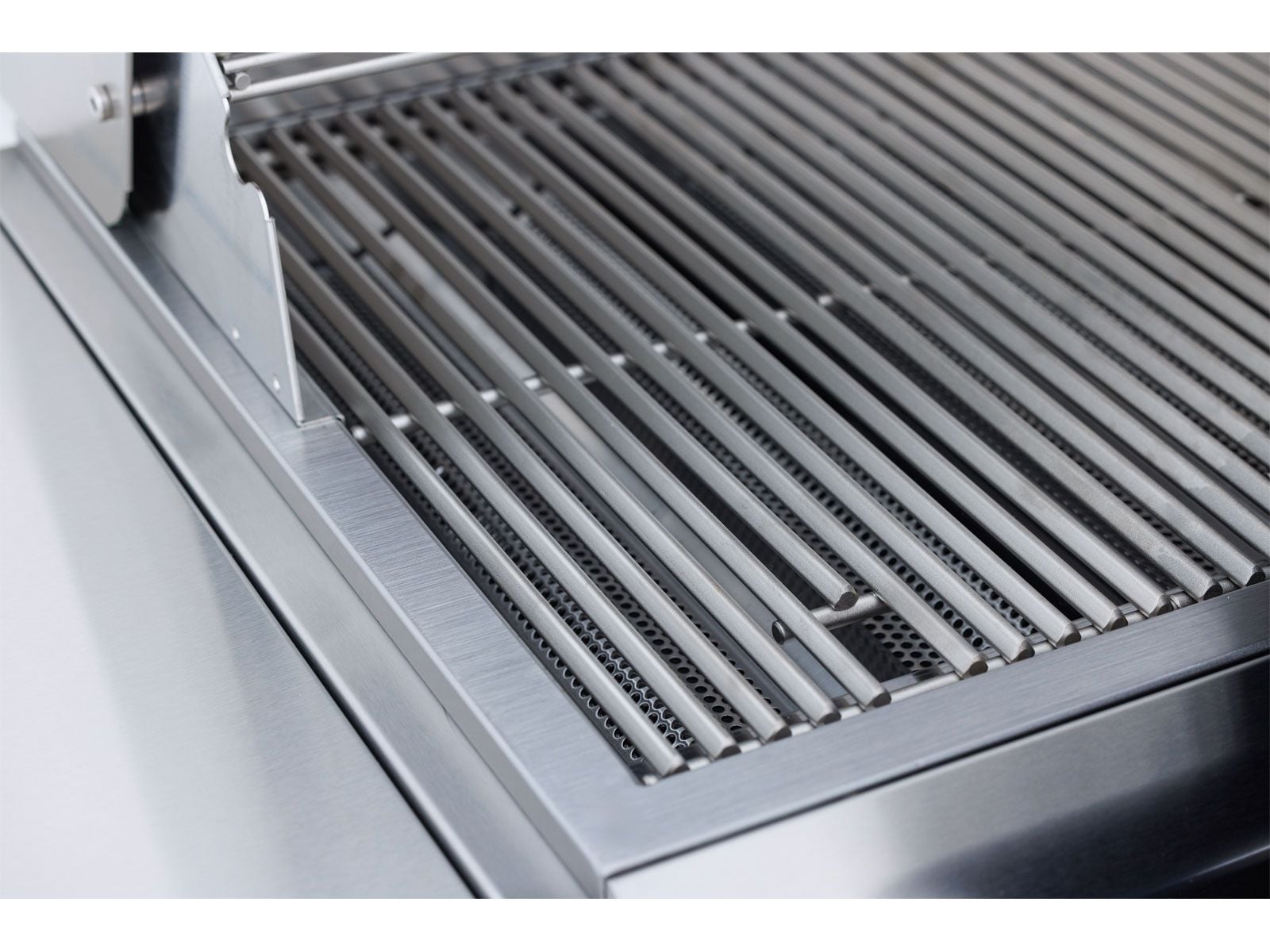 Blaze BCM 25-in 3-Burner Built-In Gas Grill