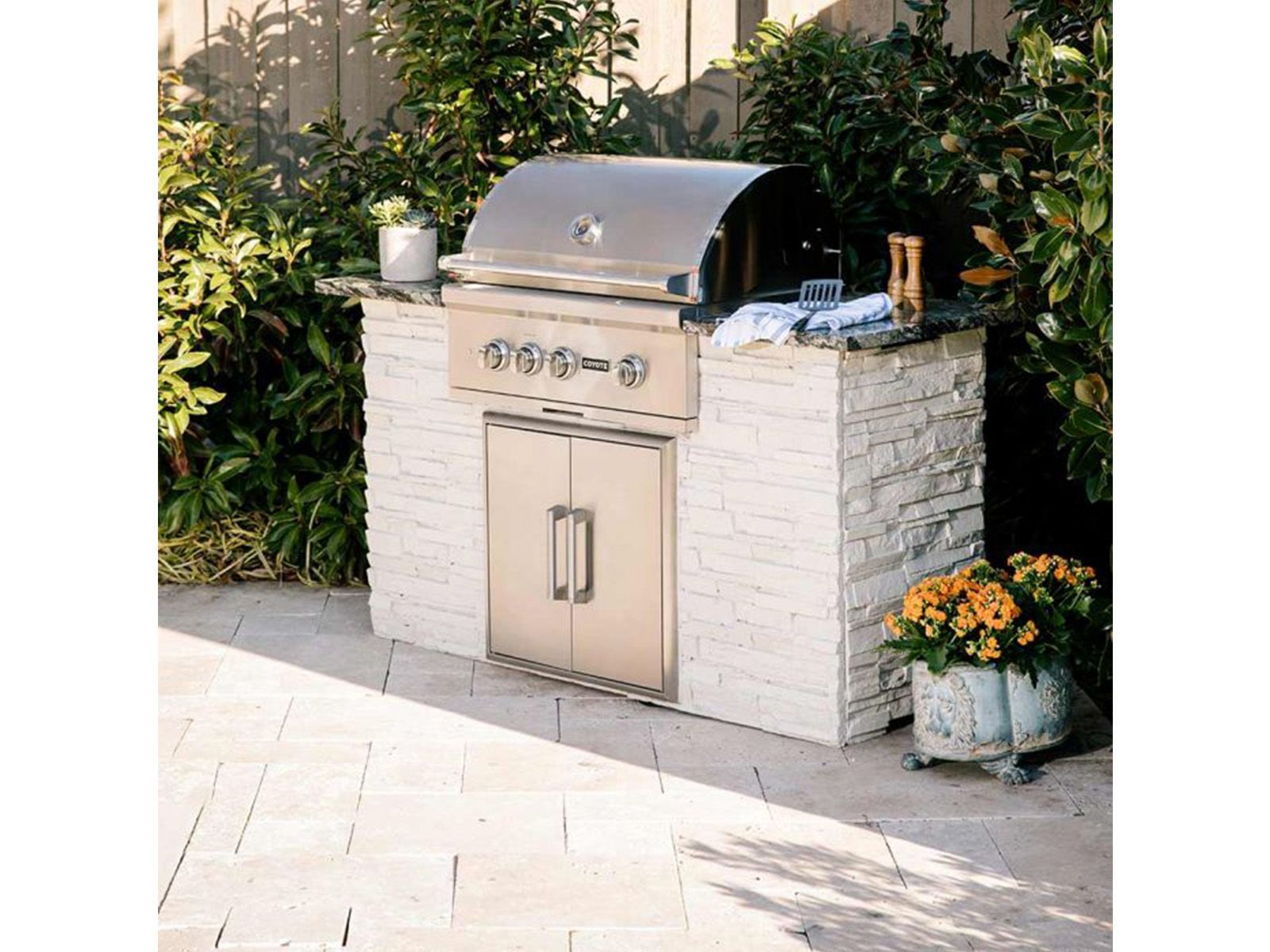 coyote s-series 30-inch 3-burner built-in gas grill with rapidsear infrared burner & rotisserie