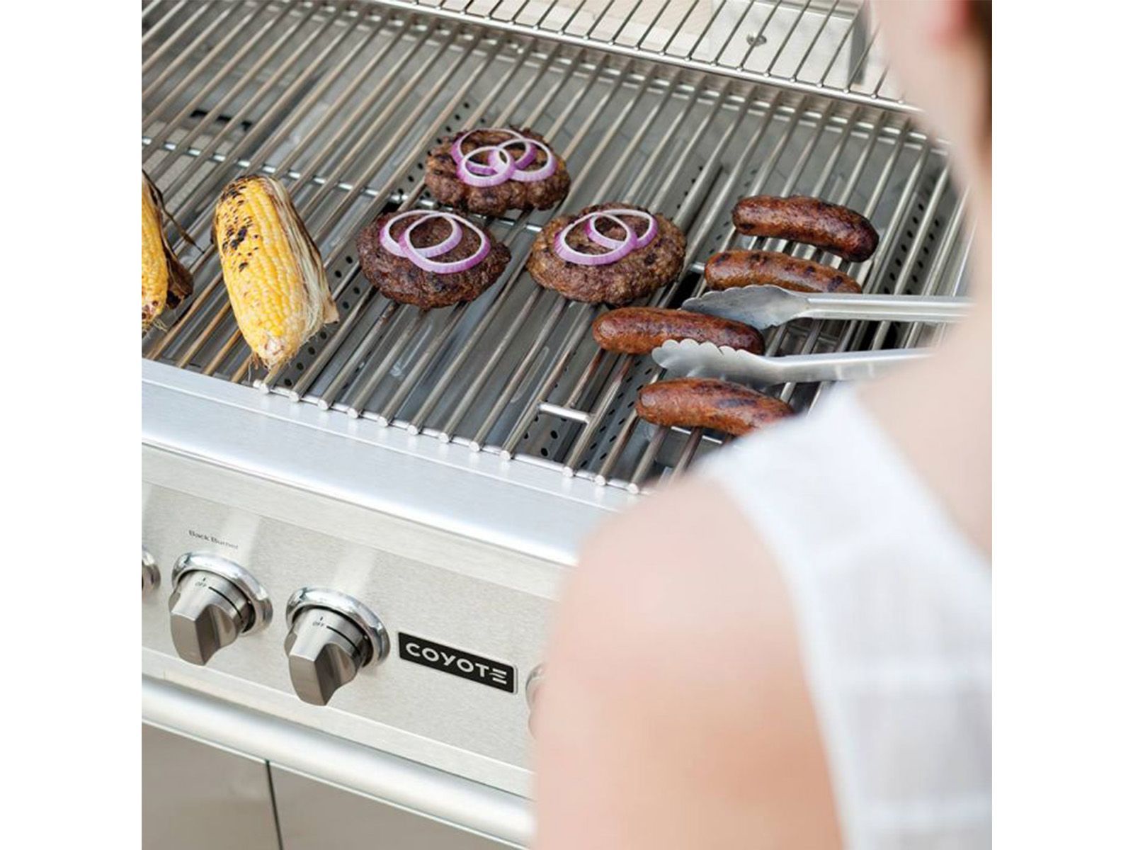 coyote s-series 30-inch 3-burner built-in gas grill with rapidsear infrared burner & rotisserie