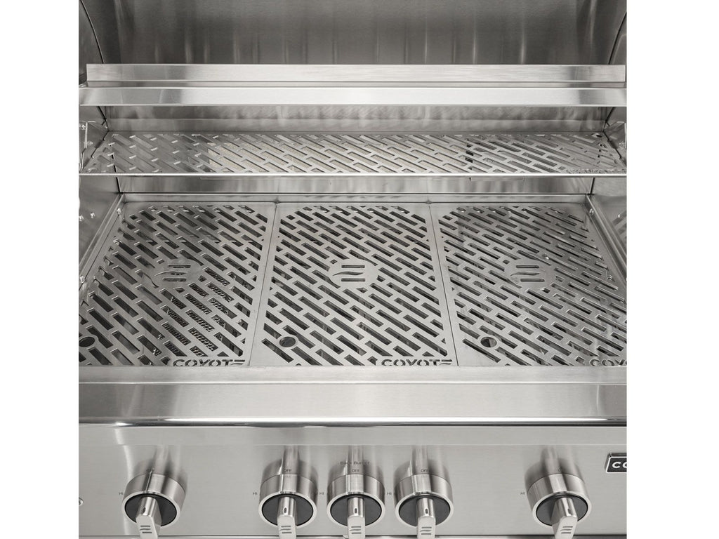 coyote sl-series 42-inch 6-burner built-in gas grill with ceramic briquettes, sear burner, infrared rear burner & rotisserie kit