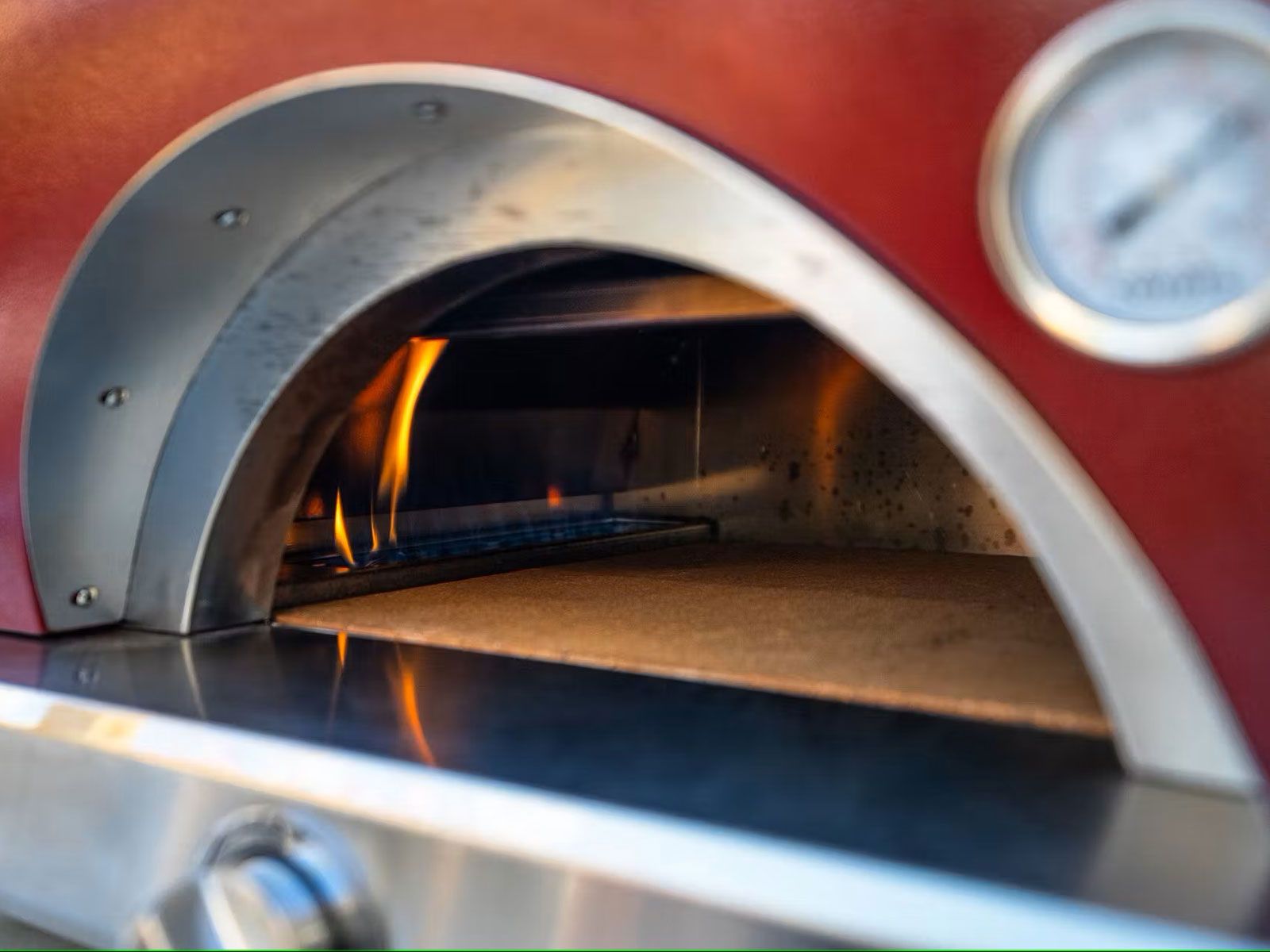 coyote 30-inch hybrid multi-fuel outdoor pizza oven - red