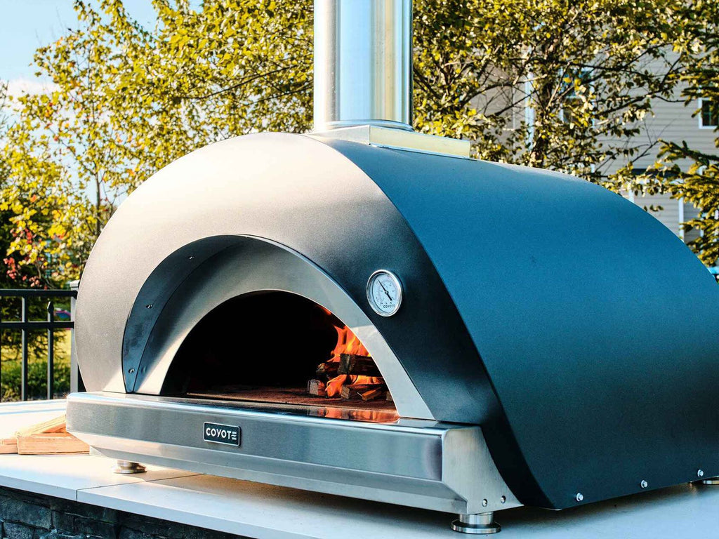 coyote 40-inch duomo wood-fired pizza oven - matte black