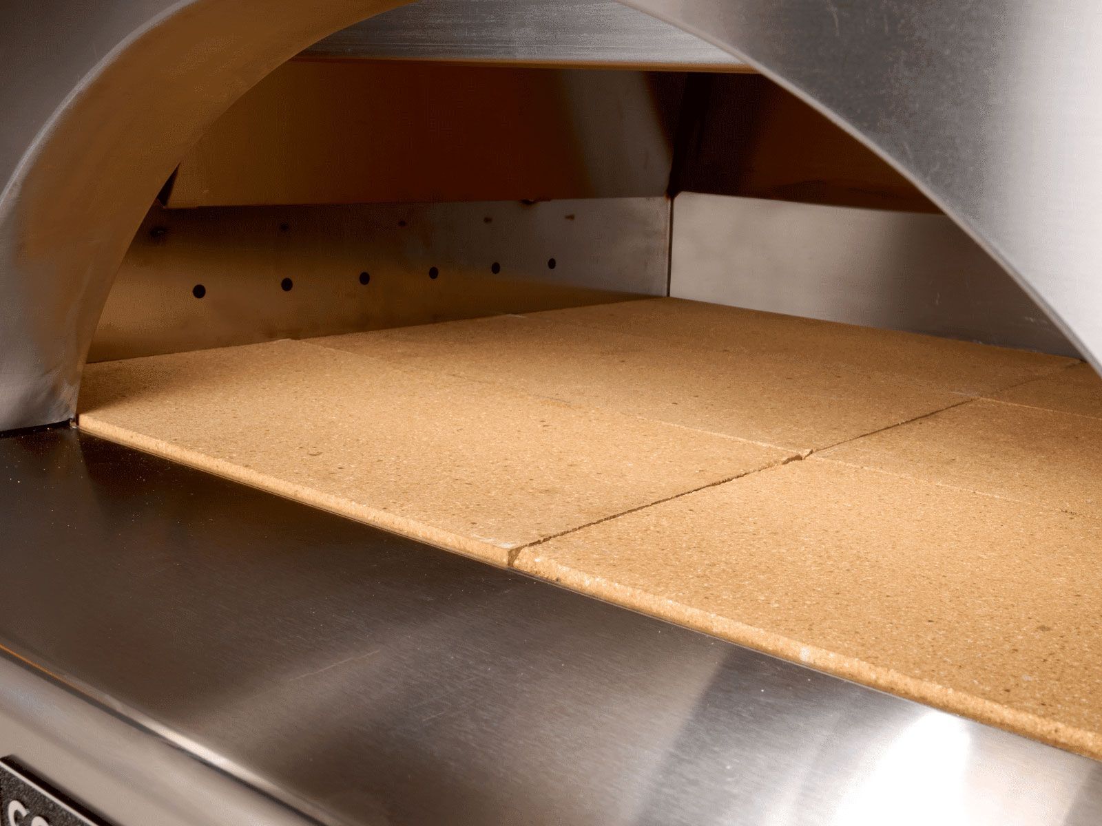 coyote 40-inch duomo wood-fired pizza oven - matte black
